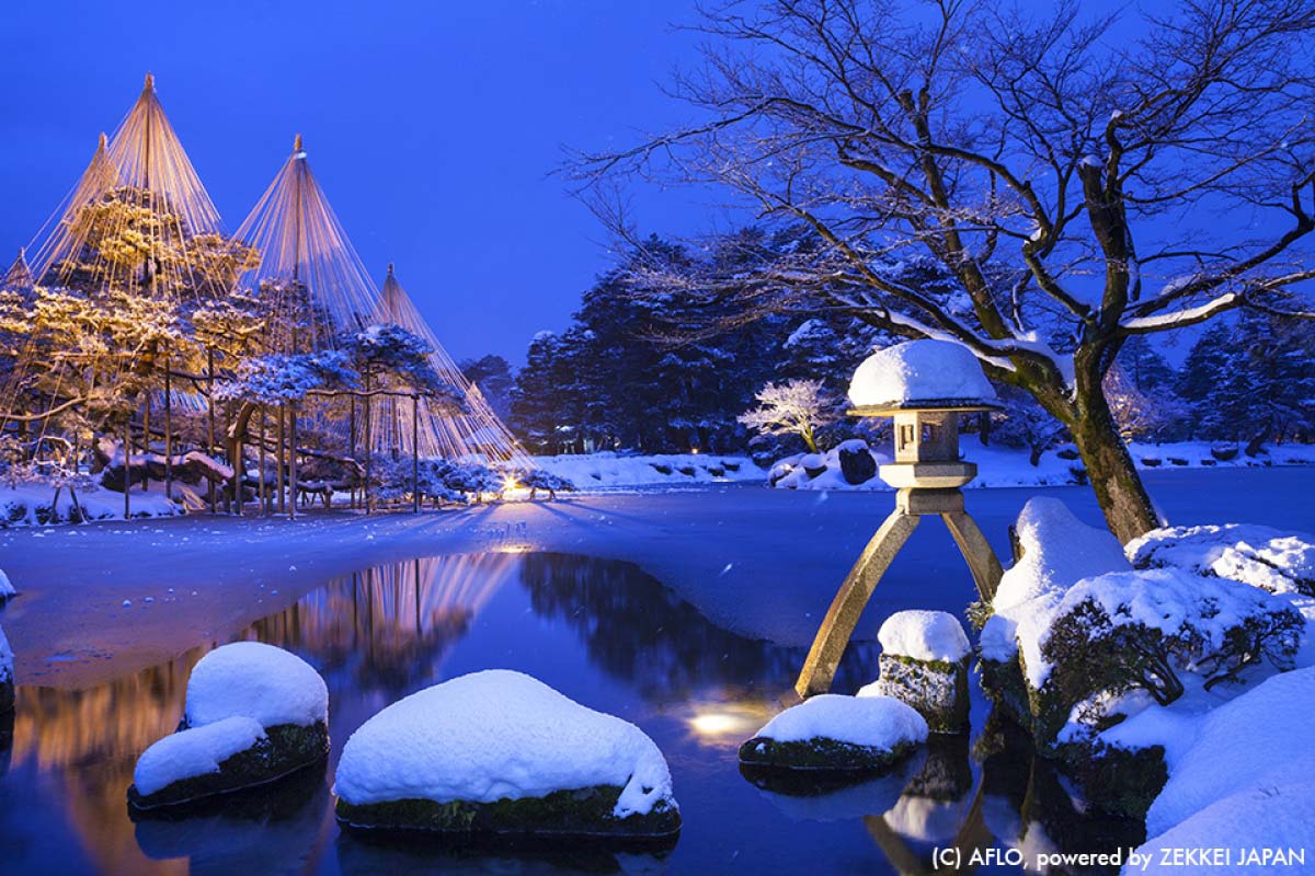 幻想的な雪祭りから、早くも桜まで！2月はこの絶景に会いに行こう32選